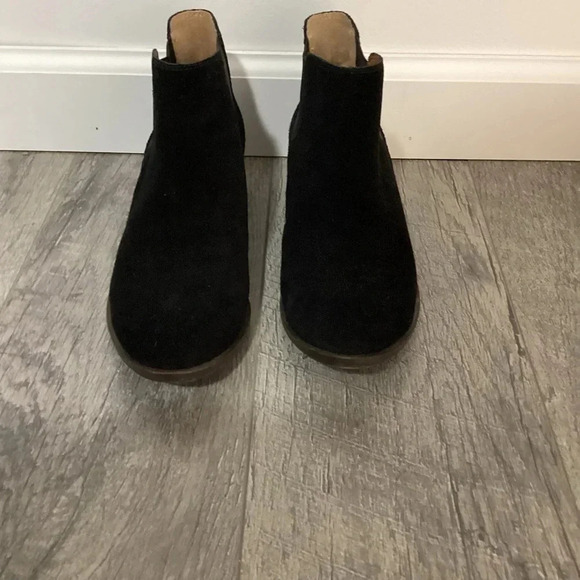 Lucky Brand Bellamy Chelsea Boot - Picture 2 of 10